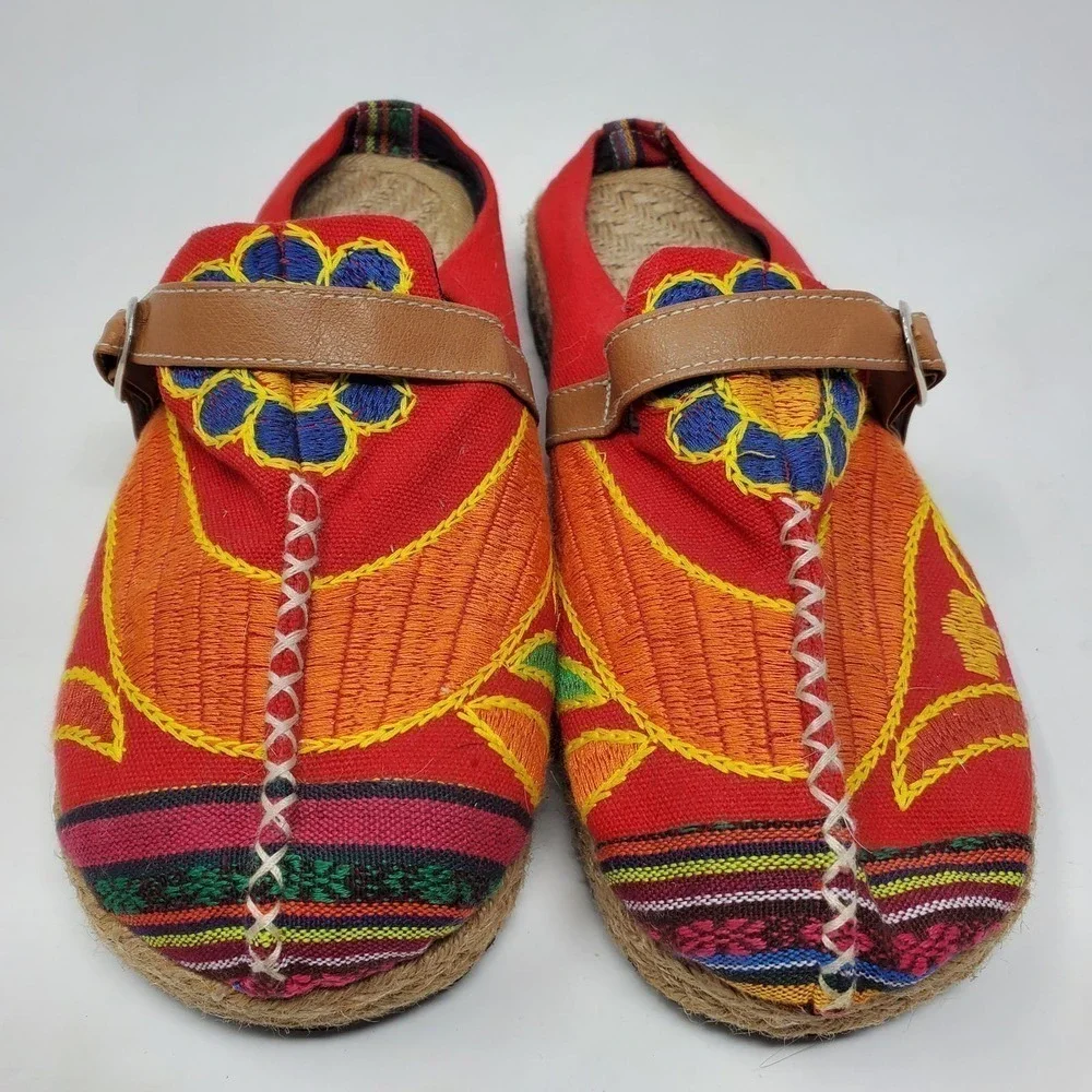 Unbranded Embroidered Floral Fabric Slip on Straw Boho Sandals Size 8 - Picture 2 of 6